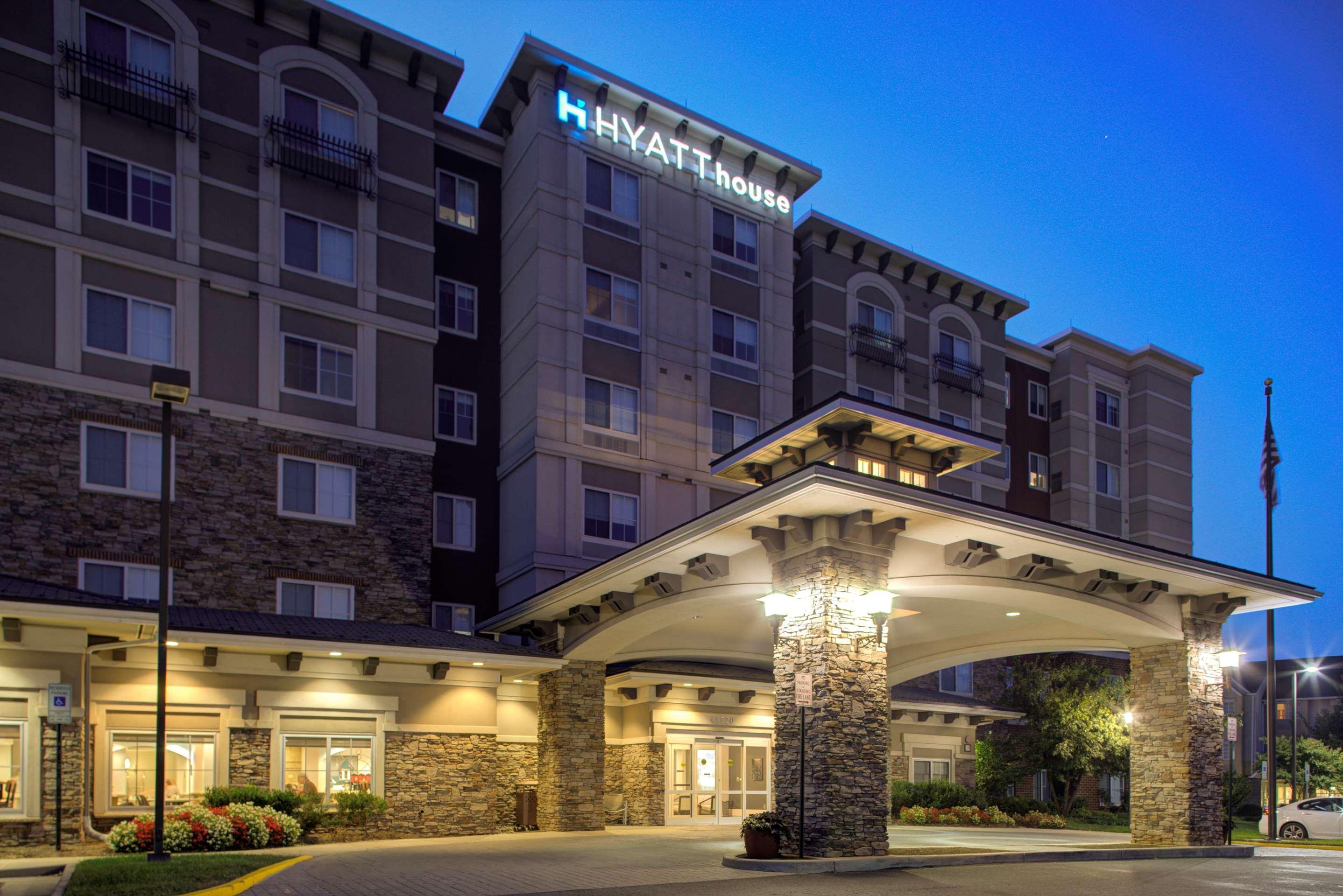Hyatt House Sterling/Dulles Airport North Hotel Bagian luar foto