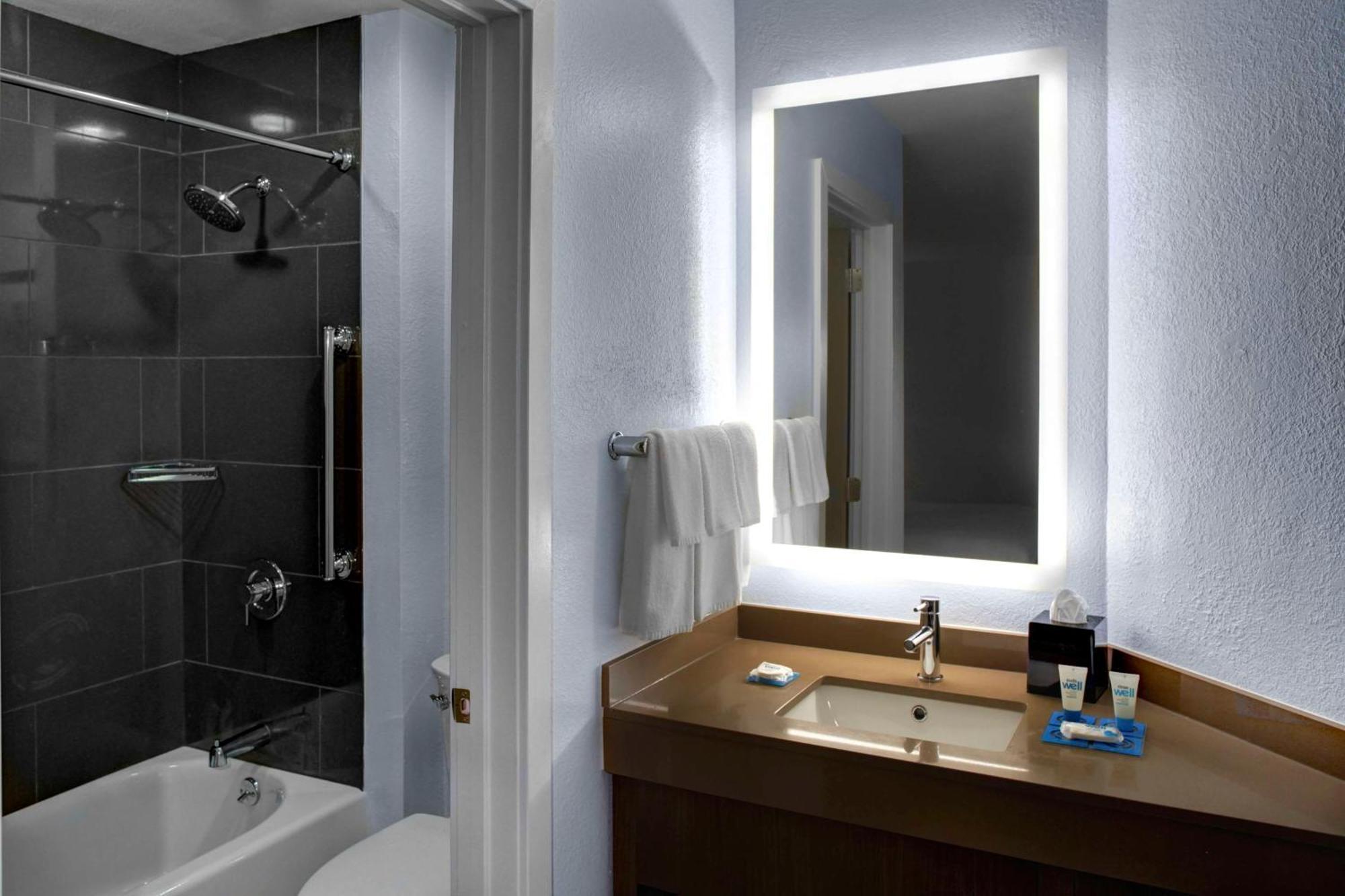 Hyatt House Sterling/Dulles Airport North Hotel Bagian luar foto